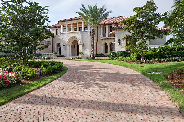 Best Driveway Pavers Near Me  in Newton, IA